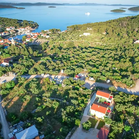 Gabi With Heated Pool