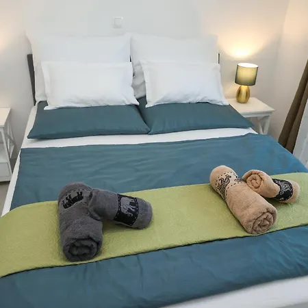 Nyaraló Gabi With Heated Pool