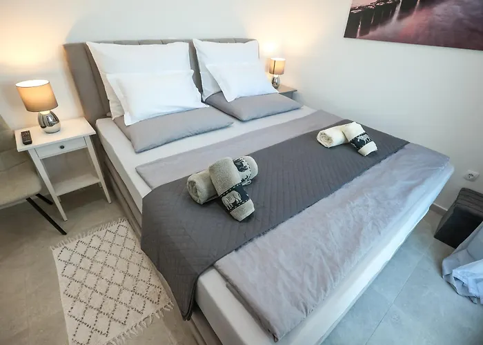 Gabi With Heated Pool * Božava