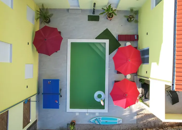 Gabi With Heated Pool Casa vacanze Božava