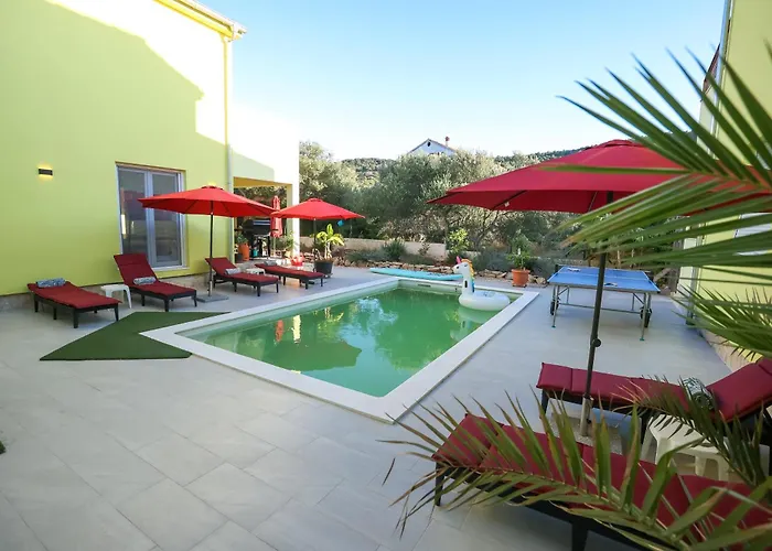 Gabi With Heated Pool *