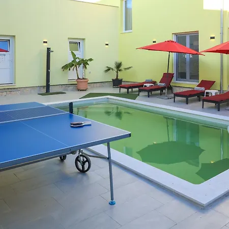 Gabi With Heated Pool 別荘 *