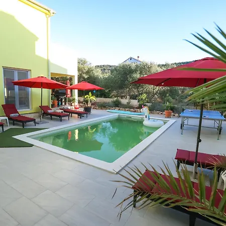 Gabi With Heated Pool *